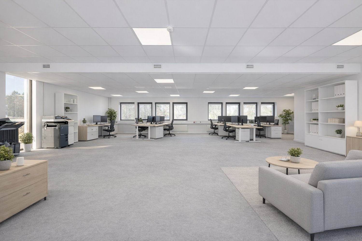 Generös kontorsmiljö med stora fönsterpartier som skapar ett fantastiskt ljusinsläpp och trivsam arbetsmiljö.