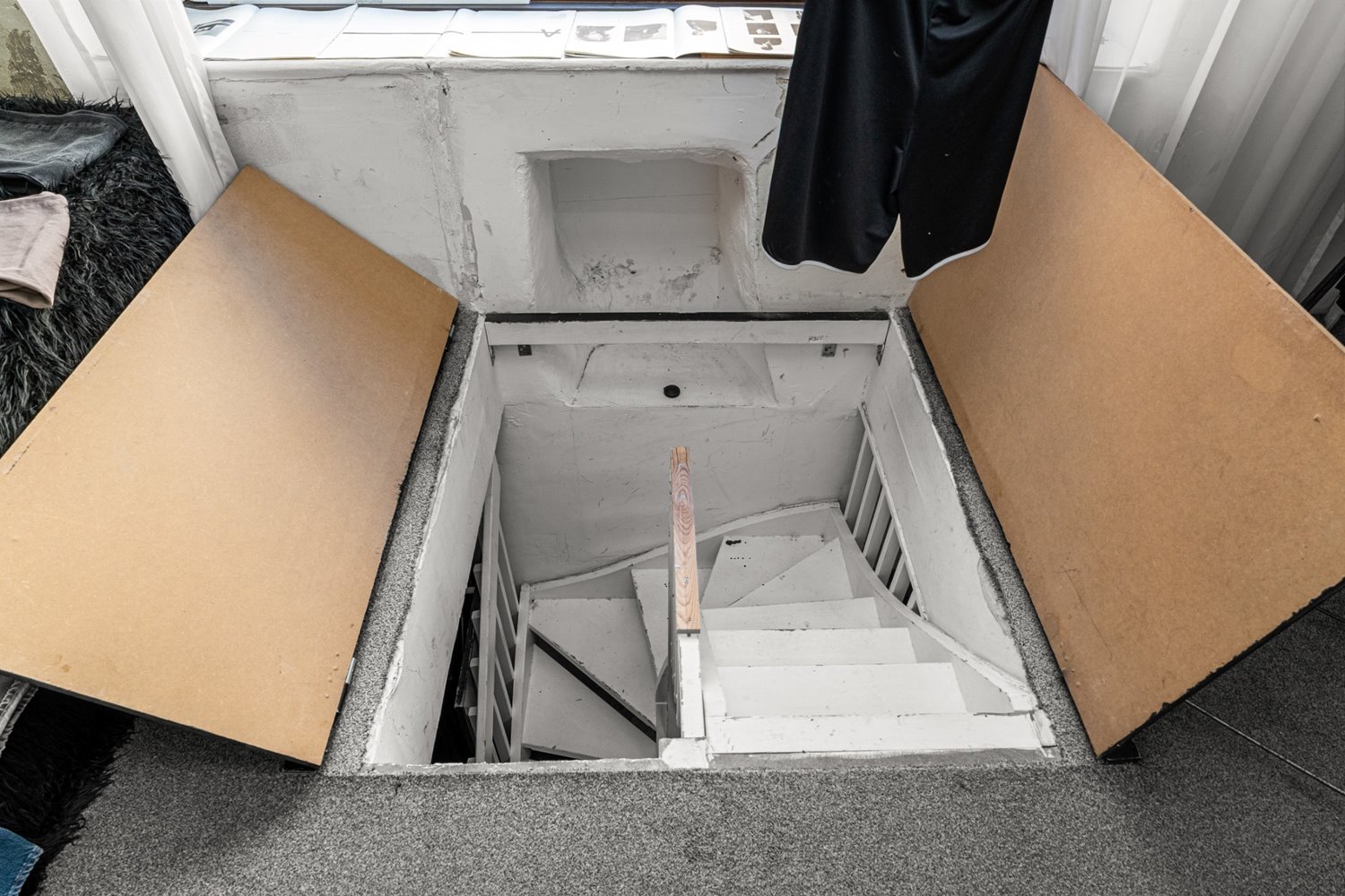 Intern trappa som skapar smidig access mellan lokalens olika delar