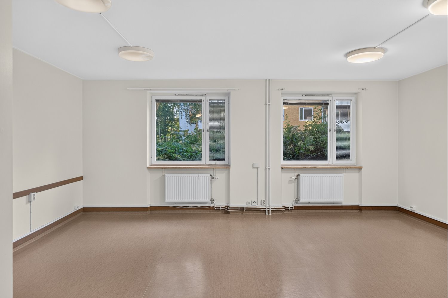 Eskadervägen 1