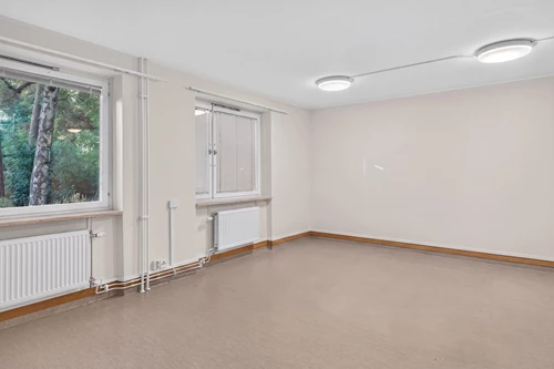 Eskadervägen 1
