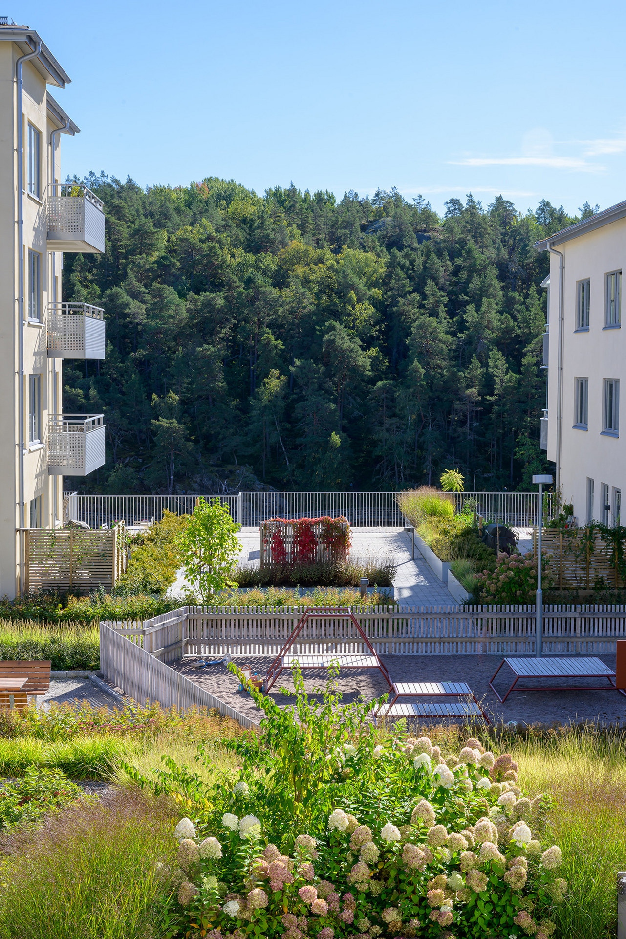 R4B-Kvarnholmsvagen114-av-John_Hellstrom-17