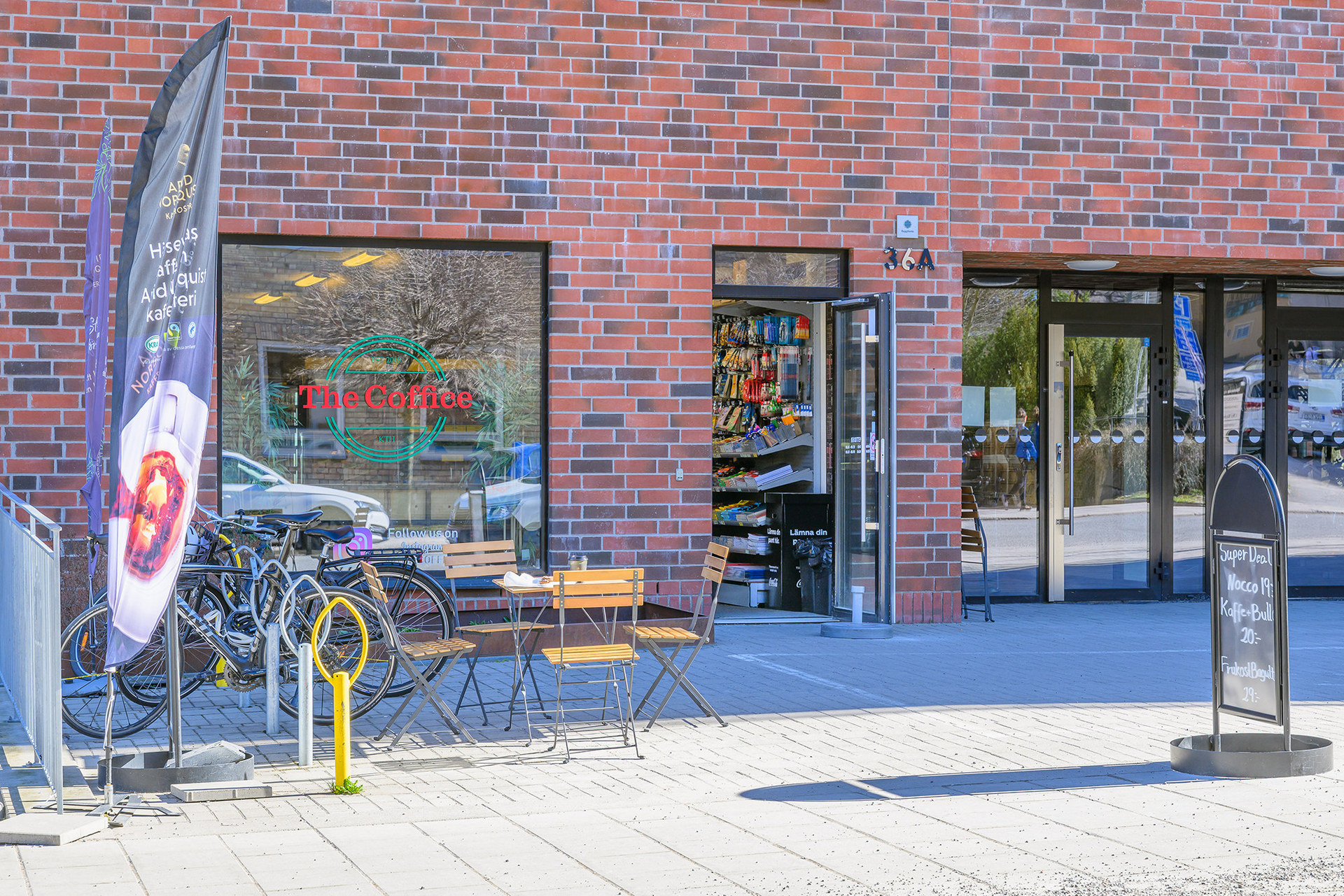 Room-For-Business-Drottning-Kristinas-v-36-Osteralm-av-John-Hellstrom-11