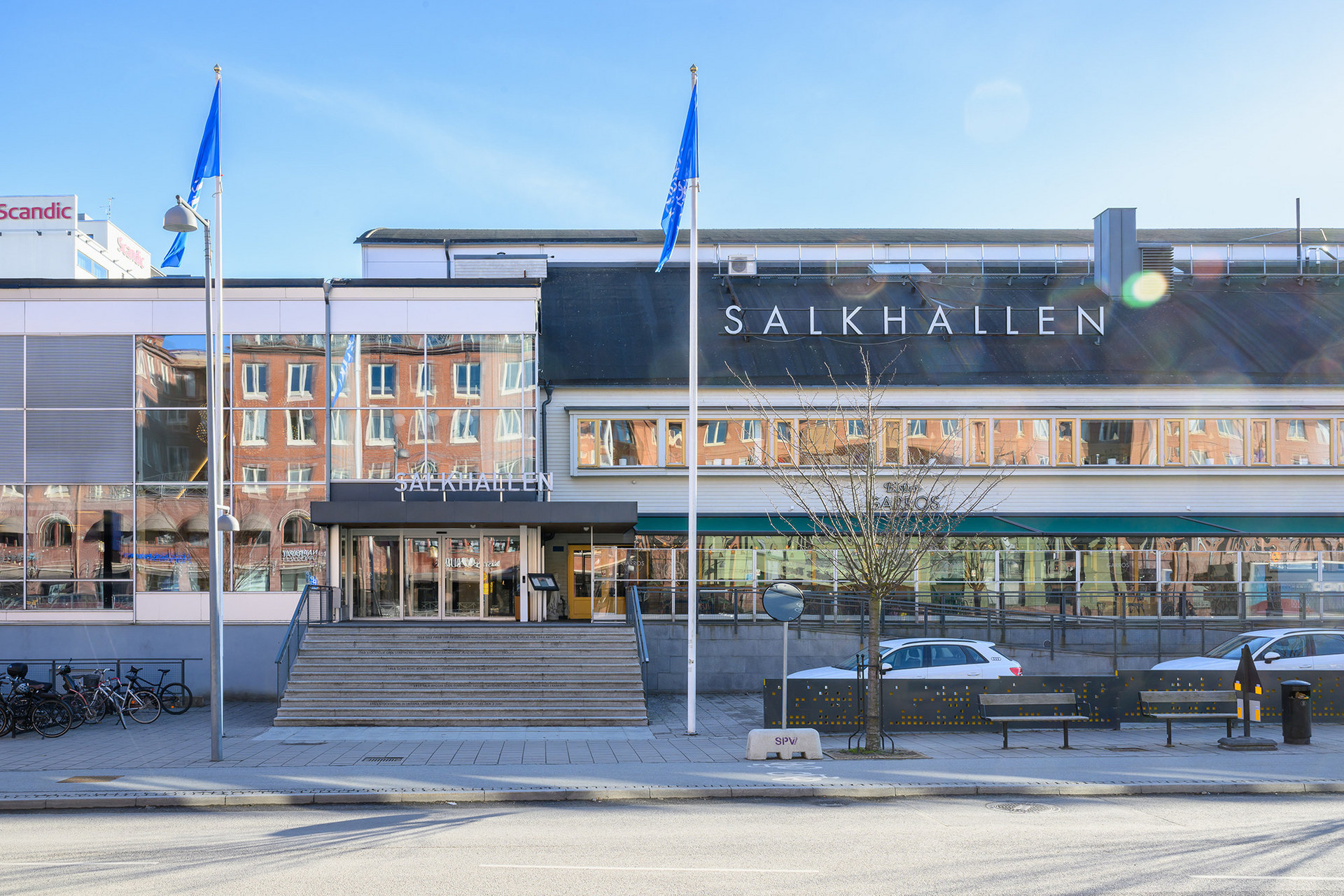 Salkhallen med SATS gym intill