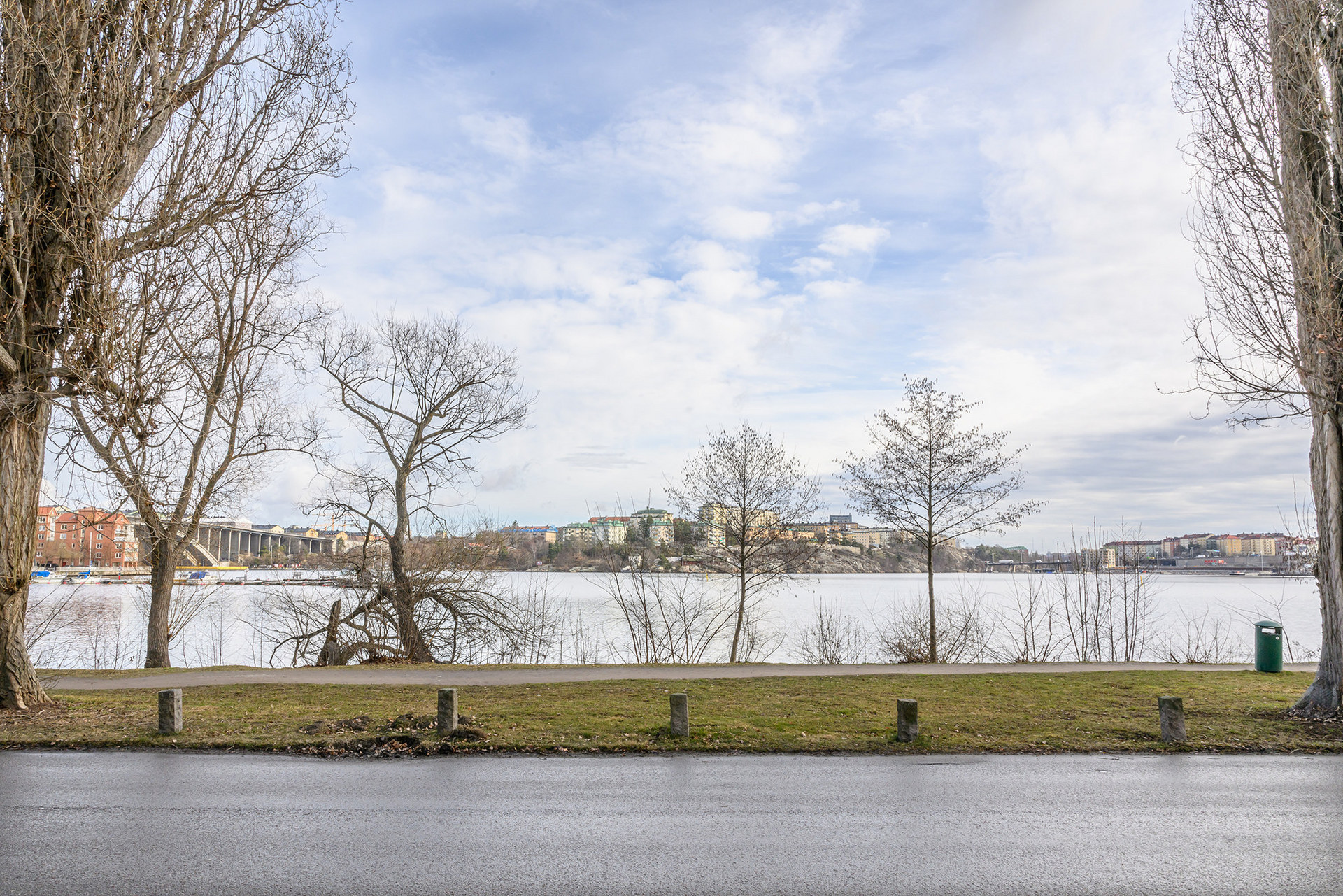 Bild tagen från entrén.